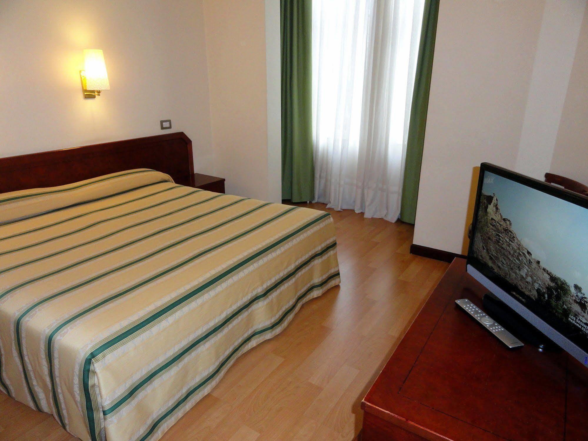 Hotel Compostela Vigo Zewnętrze zdjęcie